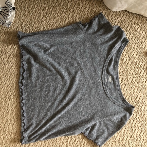 Gray Ruffled Cropped Tee - Picture 2 of 3